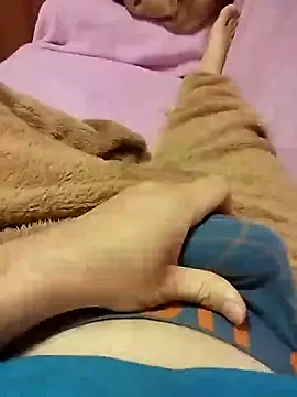 Snapshot of hexsmith96 chatting on 12/20/24, 03:14 hexsmith96 online show from 12/20/24, 03:14