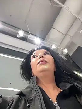 Tisha Busty online show from 04/27/26, 01:42