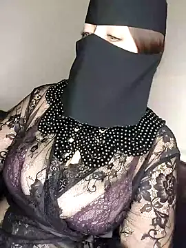 Snapshot of -Arab_milf- chatting on 12/27/24, 07:18 -Arab milf- online show from 12/27/24, 07:18