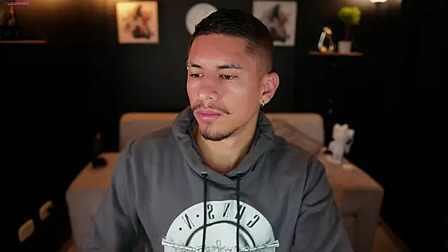 Aaronfox x online show from 11/28/25, 09:01