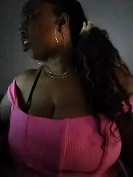 Snapshot of KittyKayla chatting on 11/26/25, 10:05 KittyKayla online show from 11/26/25, 10:05