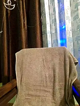 Snapshot of MIss-Naina chatting on 01/07/25, 11:45 MIss-Naina online show from 01/07/25, 11:45