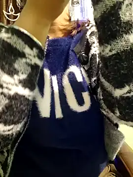 Snapshot of MIss-Naina chatting on 01/09/25, 10:41 MIss-Naina online show from 01/09/25, 10:41