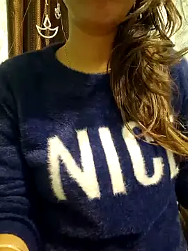 Snapshot of MIss-Naina chatting on 01/10/25, 12:06 MIss-Naina online show from 01/10/25, 12:06