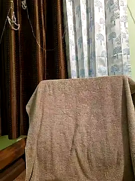 Snapshot of MIss-Naina chatting on 01/23/25, 01:08 MIss-Naina online show from 01/23/25, 01:08