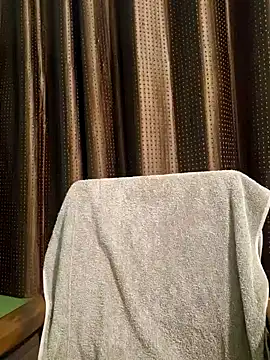 Snapshot of MIss-Naina chatting on 02/05/25, 10:55 MIss-Naina online show from 02/05/25, 10:55