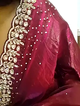 Snapshot of MIss-Naina chatting on 02/24/25, 05:53 MIss-Naina online show from 02/24/25, 05:53