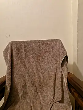 Snapshot of MIss-Naina chatting on 03/17/25, 10:06 MIss-Naina online show from 03/17/25, 10:06