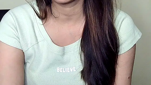 Snapshot of MIss-Naina chatting on 11/16/25, 07:08 MIss-Naina online show from 11/16/25, 07:08