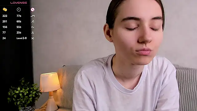 MeghanElson online show from 12/25/24, 11:22