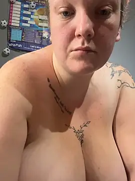 busty-bella1 online show from 07/06/26, 09:17