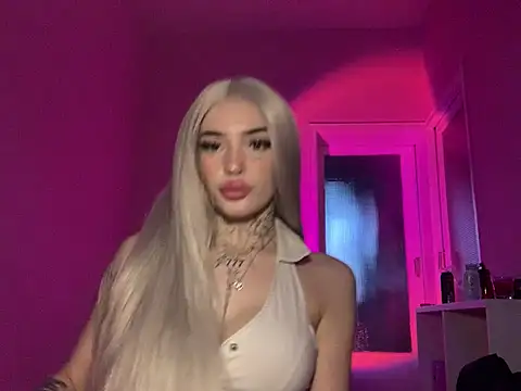 madelinexx online show from 02/16/25, 05:04