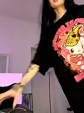 madelinexx online show from 09/17/25, 02:19