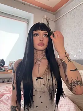 madelinexx online show from 05/25/26, 10:21