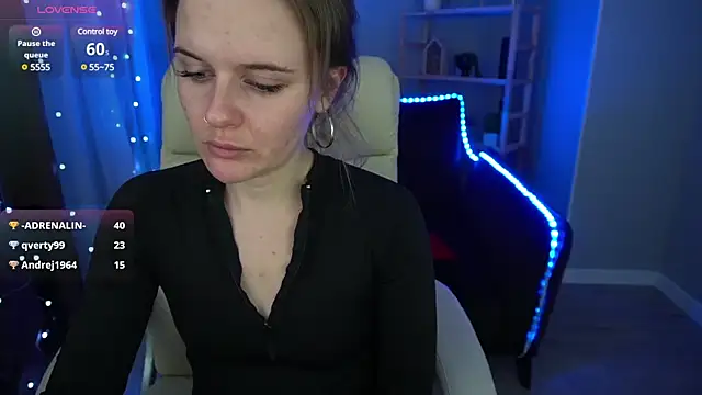 MaribelRiverr  online show from 01/11/25, 04:46