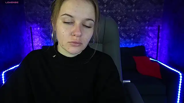 MaribelRiverr  online show from 01/13/25, 06:16