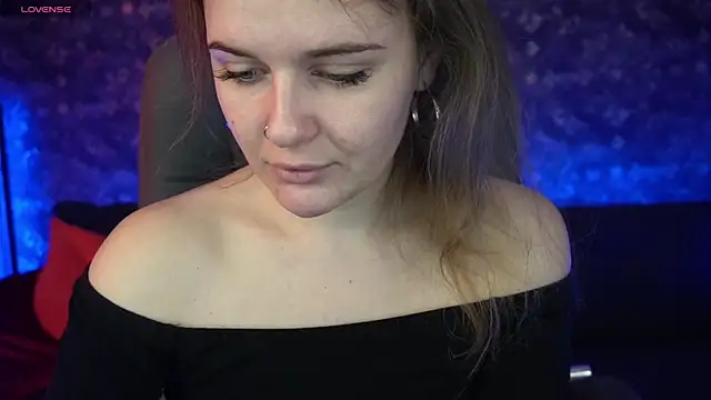 MaribelRiverr  online show from 02/11/25, 06:51