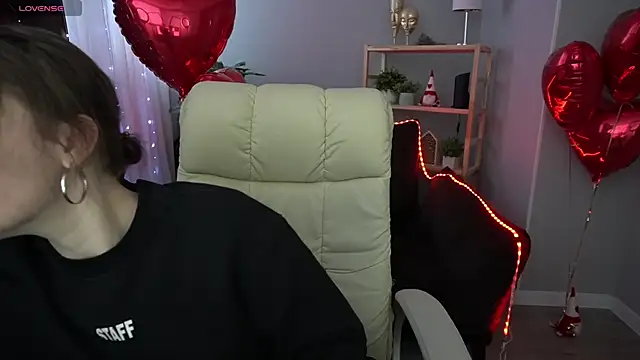 MaribelRiverr  online show from 02/15/25, 06:33