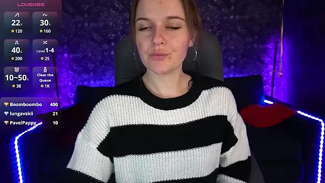 MaribelRiverr  online show from 02/18/25, 09:32