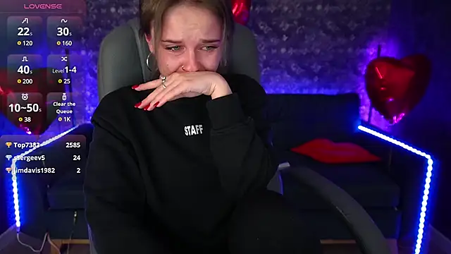 MaribelRiverr  online show from 02/20/25, 09:44