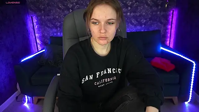 MaribelRiverr  online show from 03/16/25, 06:20