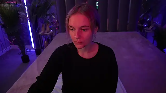 MaribelRiverr  online show from 10/03/25, 05:48