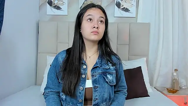 Jaslyn  Smith online show from 12/31/24, 02:25