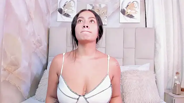 Jaslyn  Smith online show from 02/18/26, 04:58