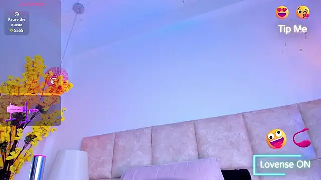 KimVelezz online show from 02/27/25, 08:20