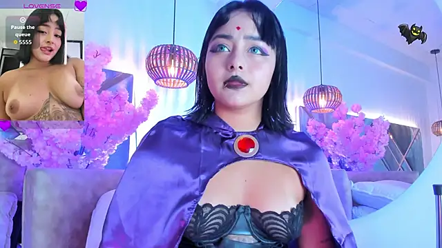 KimVelezz online show from 11/07/25, 07:14