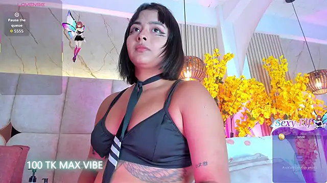 KimVelezz online show from 04/02/26, 07:22