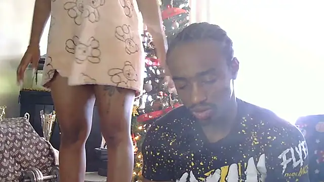 Snapshot of exotic__couple chatting on 12/12/24, 04:43 exotic couple online show from 12/12/24, 04:43