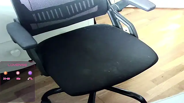 Big And ThickUK online show from 04/17/26, 09:01