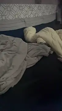 Snapshot of Honeydipp73 chatting on 10/26/25, 02:39 Honeydipp73 online show from 10/26/25, 02:39