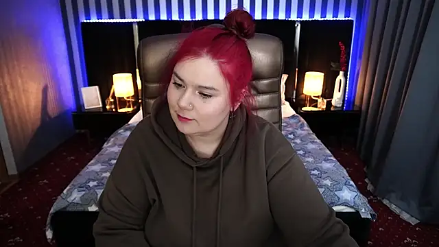 Snapshot of BettyDark chatting on 02/02/25, 08:41 BettyDark online show from 02/02/25, 08:41