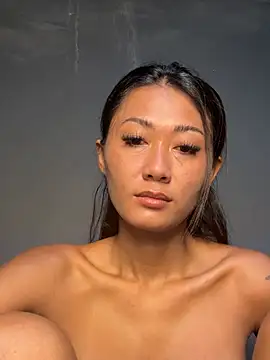 thai-dreamgirl online show from 02/15/26, 10:39