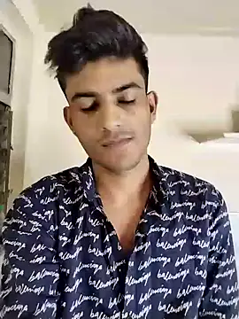 Snapshot of kingkartik7 chatting on 01/24/25, 09:26 kingkartik7 online show from 01/24/25, 09:26