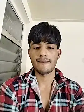 Snapshot of kingkartik7 chatting on 03/05/25, 08:21 kingkartik7 online show from 03/05/25, 08:21