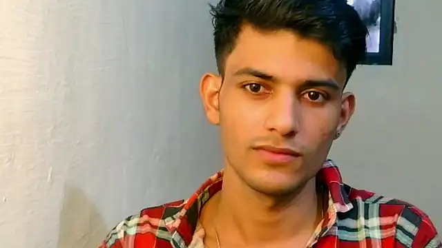 Snapshot of kingkartik7 chatting on 09/12/25, 11:32 kingkartik7 online show from 09/12/25, 11:32