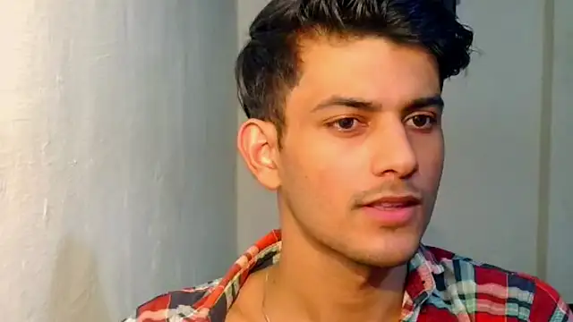 Snapshot of kingkartik7 chatting on 10/05/25, 01:42 kingkartik7 online show from 10/05/25, 01:42