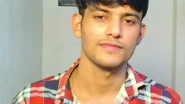 Snapshot of kingkartik7 chatting on 12/17/25, 01:17 kingkartik7 online show from 12/17/25, 01:17