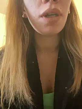 Snapshot of EvaRush chatting on 02/07/25, 09:05 EvaRush online show from 02/07/25, 09:05