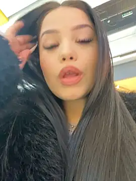 Chloe  Moon online show from 02/04/25, 10:32