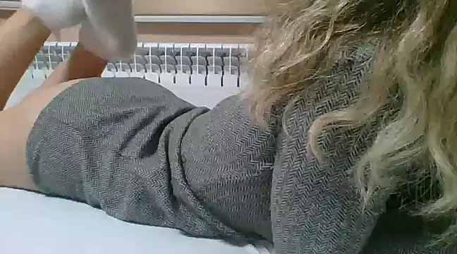 Emma 99 online show from 02/01/25, 02:34