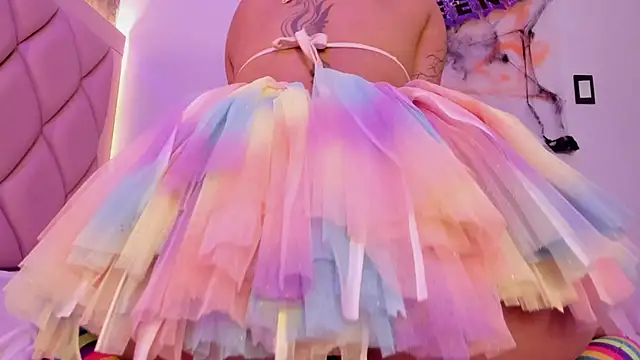 AntonellaQueenn online show from 10/23/25, 11:42