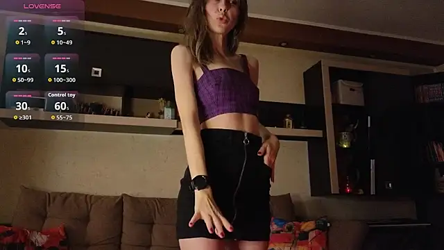 NinaNovalicious online show from 06/04/26, 06:52