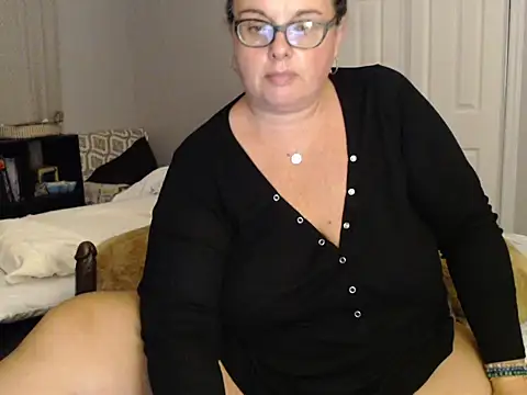 LauLauPAWG online show from 09/15/25, 04:01