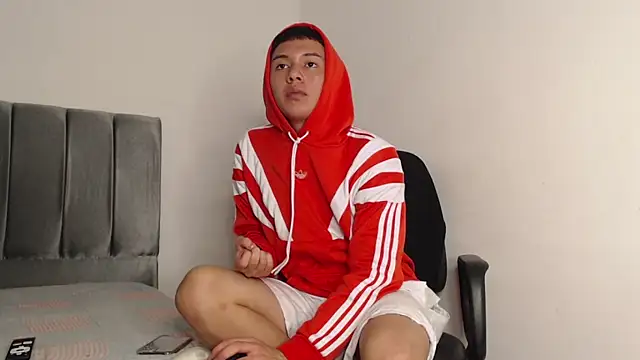 Snapshot of alex-lover chatting on 01/28/25, 09:19 alex-lover online show from 01/28/25, 09:19