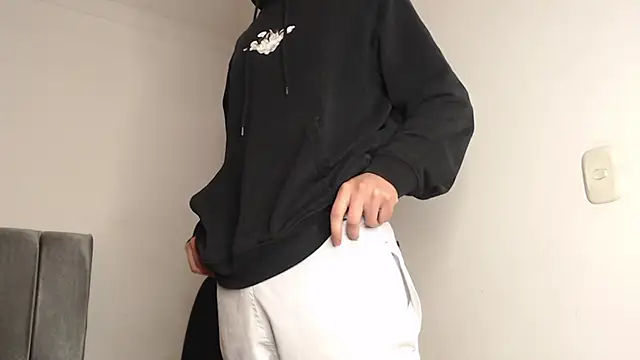 Snapshot of alex-lover chatting on 02/18/25, 04:58 alex-lover online show from 02/18/25, 04:58