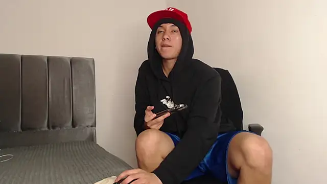 Snapshot of alex-lover chatting on 02/20/25, 06:50 alex-lover online show from 02/20/25, 06:50